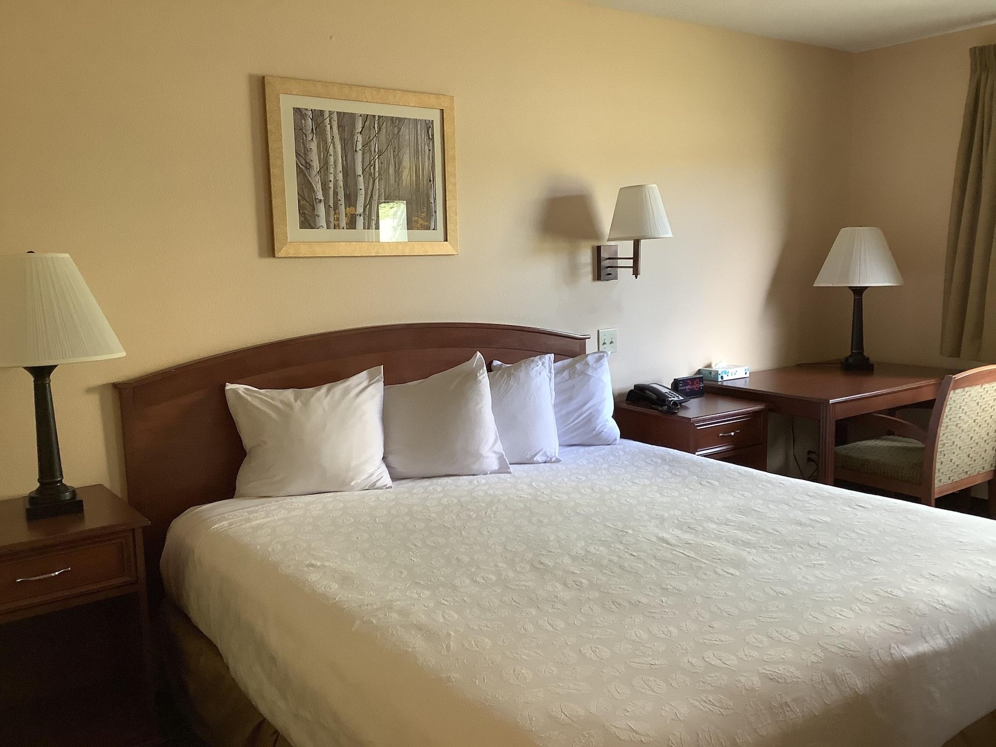 סילברת'ורן Luxury Inn & Suites מראה חיצוני תמונה